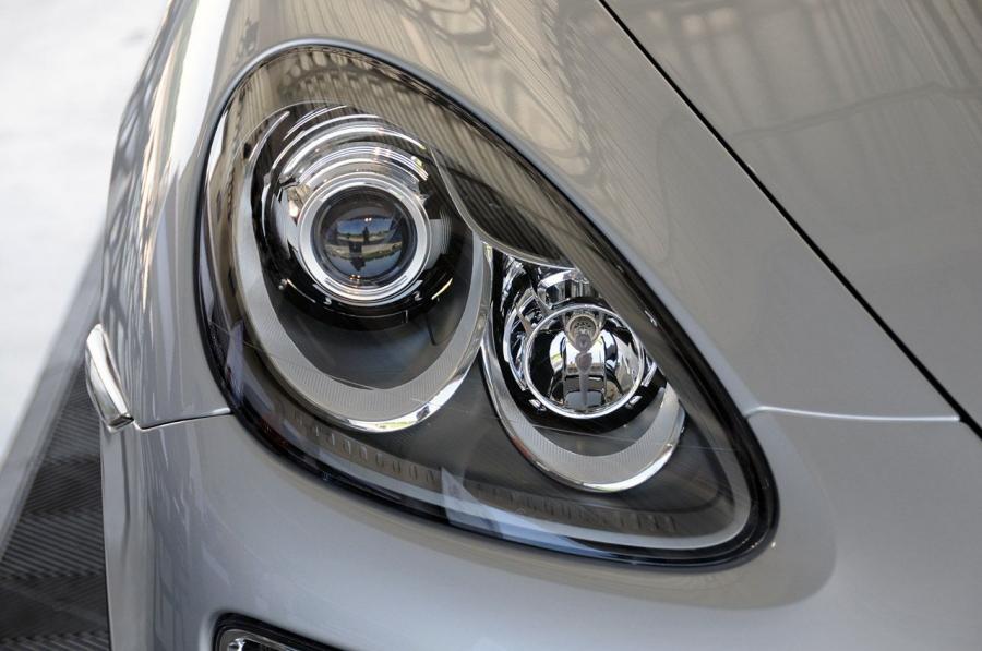  Porsche Cayenne 2011 года  (фото 81 из 107)